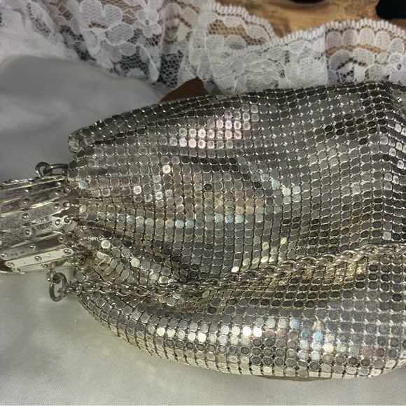 Antique Whiting & Davis Silver Mesh Open Gate Top Beggars Evening Bag - Picture 6 of 6